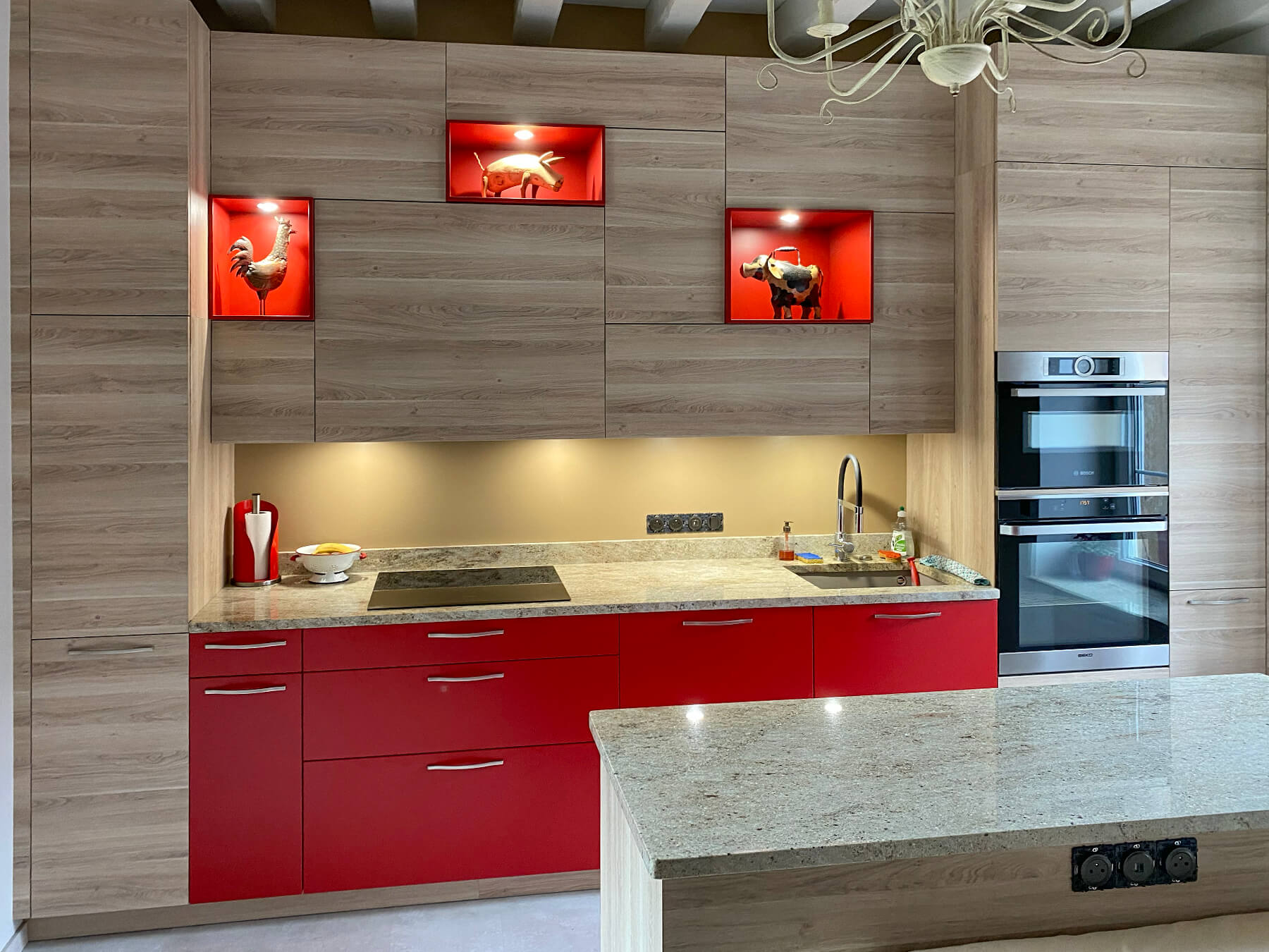 cuisine-contemporaine-bois-laque-rouge-vazard-home-cuisine-morel