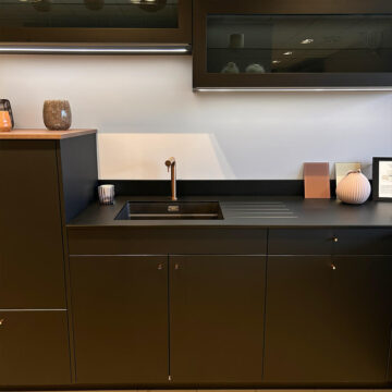 showroom-evier-vazard-home-cuisines-noire-2025-p1